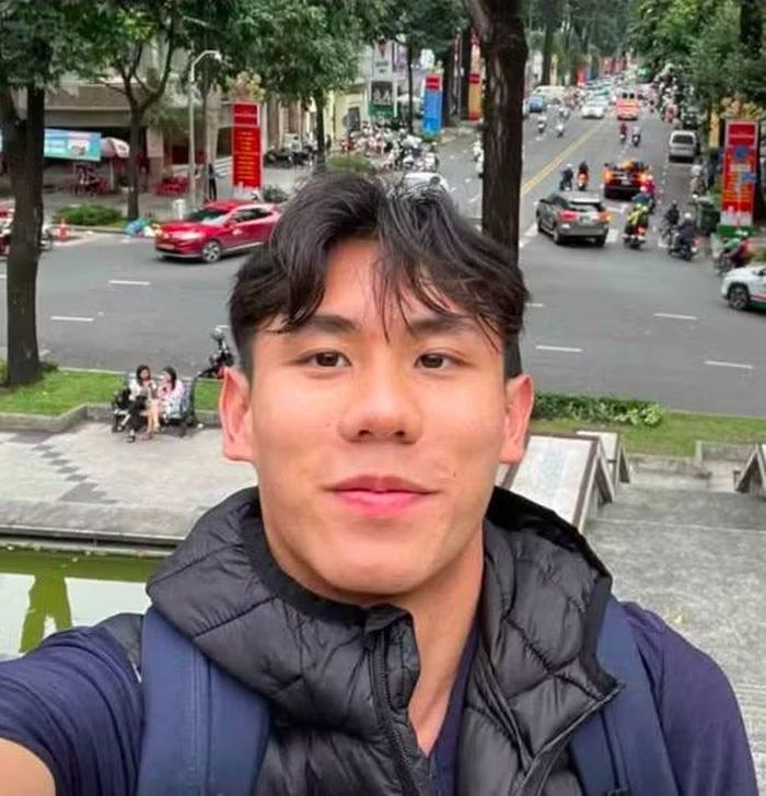 Chàng kình ngư Việt kiều Watson Nguyễn trong một lần về Việt Nam