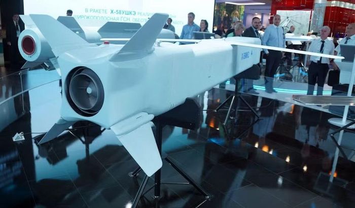 Một số nguồn khác cho biết Kh-69 có thể bay thấp tới 20 mét trong những điều kiện nhất định.