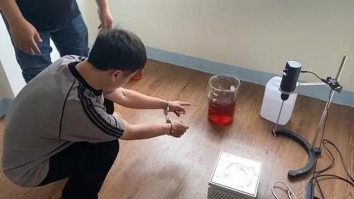 Tang vật dùng điều chế ma túy tại hiện trường