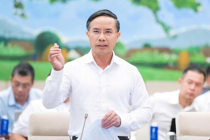 Thống đốc Ngân hàng Nhà nước Việt Nam Phạm Đức Ấn giải trình tại phiên họp