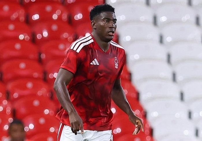  Tiền đạo người Nigeria, Taiwo Awoniyi rời Nottingham để gia nhập Coventry, qua đó trở thành tân binh thứ 7 của Frank Lampard trong kỳ chuyển nhượng hè năm nay. Trước đó, tân binh Premier League chi 107 triệu euro để mua sắm cho mùa giải 2026/27. 