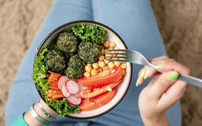  Chế độ ăn chay đa dạng vẫn cung cấp đủ vitamin và vi chất. Ảnh minh họa: H.P. 