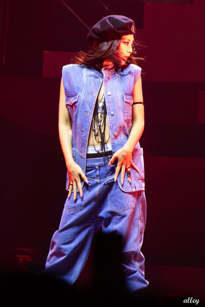 Hình ảnh Jennie ở 2026 Summer Sonic Tokyo hôm 14/8. Ảnh: FBNV.