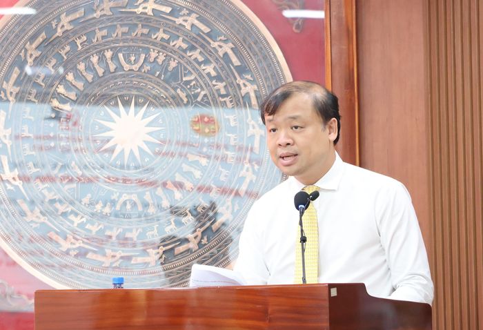  ThS Nguyễn Hoa Cương, Phó viện trưởng Viện Nghiên cứu Chính sách và Chiến lược phát biểu tại hội thảo. Ảnh: Phan Anh. 