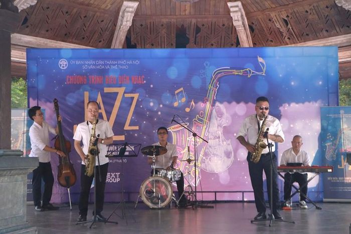 Từ mùa thu Hà Nội đến những nhịp jazz giữa lòng Thủ đô