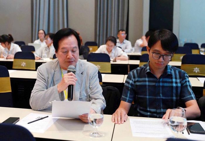 Khảo sát tại các điểm du lịch ở Quy Nhơn, ông Suh II Suk - Phó đại diện Văn phòng Xúc tiến Du lịch Việt Nam tại Hàn Quốc gợi ý, Quy Nhơn hãy tận dụng lợi thế từ “nước” để phát triển du lịch