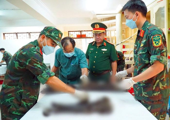 TP.HCM đã hoàn thành 100% công tác lấy mẫu sinh phẩm hài cốt liệt sĩ