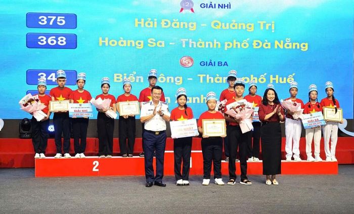 Đội Sao Biển - Quảng Ngãi giành giải Nhất Vòng chung kết khu vực 3 Cuộc thi “Em yêu biển, đảo quê hương” tại TP. Đà Nẵng