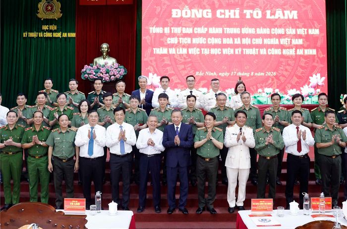 Tổng Bí thư, Chủ tịch nước Tô Lâm và các đại biểu. Ảnh: Thống Nhất - TTXVN