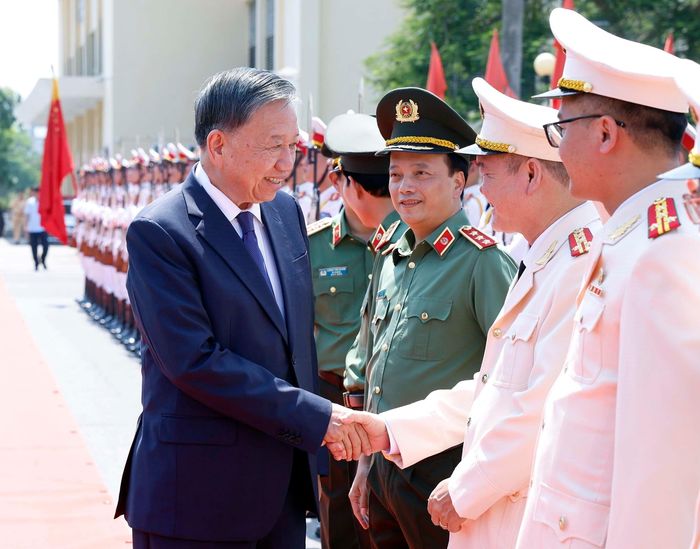 Tổng Bí thư, Chủ tịch nước Tô Lâm với các đại biểu. Ảnh: Thống Nhất - TTXVN