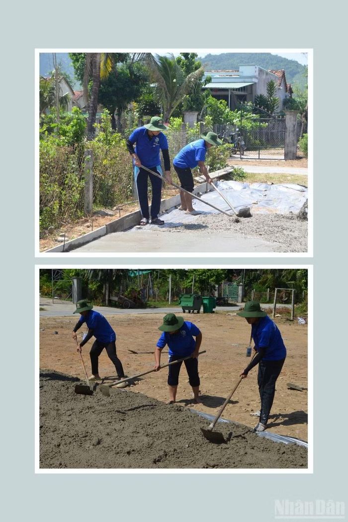 Tuổi trẻ Trường đại học Sư phạm Thể dục Thể thao Thành phố Hồ Chí Minh thi công Công trình sân bóng chuyền tại Nhà văn hóa thôn M8, tạo nên một không gian thể thao lành mạnh, thúc đẩy tinh thần đoàn kết trong cộng đồng. (Ảnh: PHÚC THẮNG)