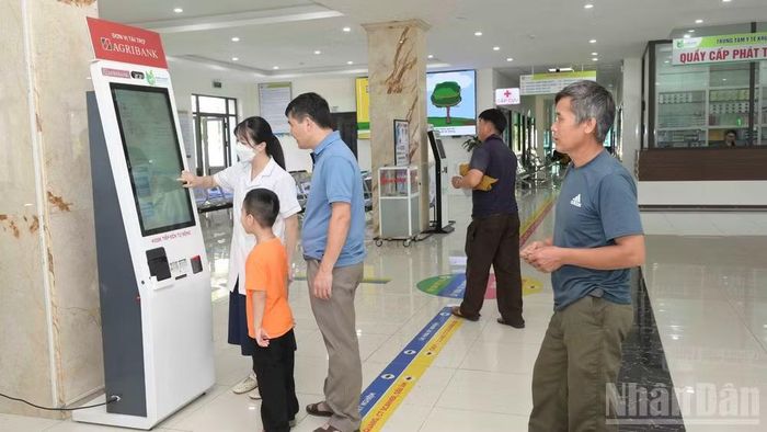 Trung tâm y tế khu vực Mường Khương là một trong những đơn vị đầu tiên trên địa bàn tỉnh Lào Cai triển khai bệnh án điện tử. (Ảnh: CÔNG HẢI)