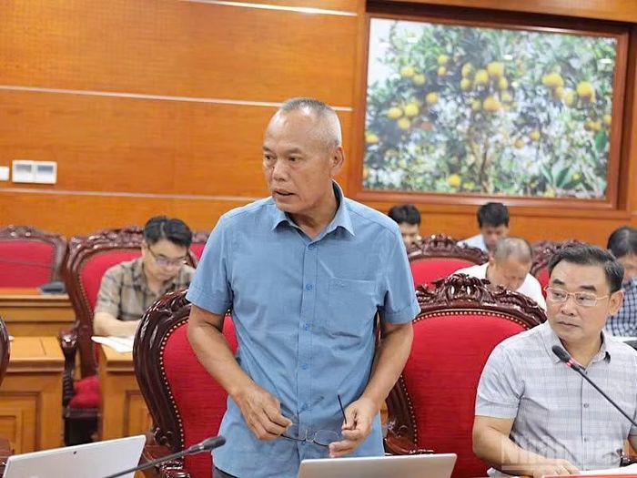 Ông Bùi Ngọc Tâm, Giám đốc Ban Quản lý dự án khu vực Hòa Bình phát biểu tại hội nghị.
