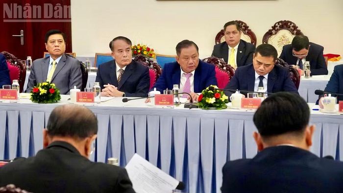 Đại biểu dự kỳ họp. (Ảnh: LÊ THÀNH)