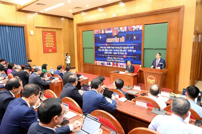 Quang cảnh Lớp bồi dưỡng, cập nhật kiến thức đối với Ủy viên Ban Chấp hành Trung ương Đảng khóa XIV (Lớp thứ nhất).