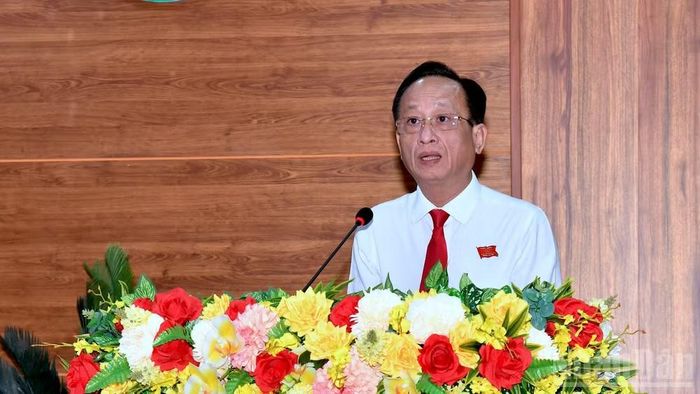 Phó Bí thư Tỉnh ủy, Chủ tịch Hội đồng nhân dân tỉnh Cà Mau Phạm Văn Thiều phát biểu bế mạc và chỉ đạo tại kỳ họp.