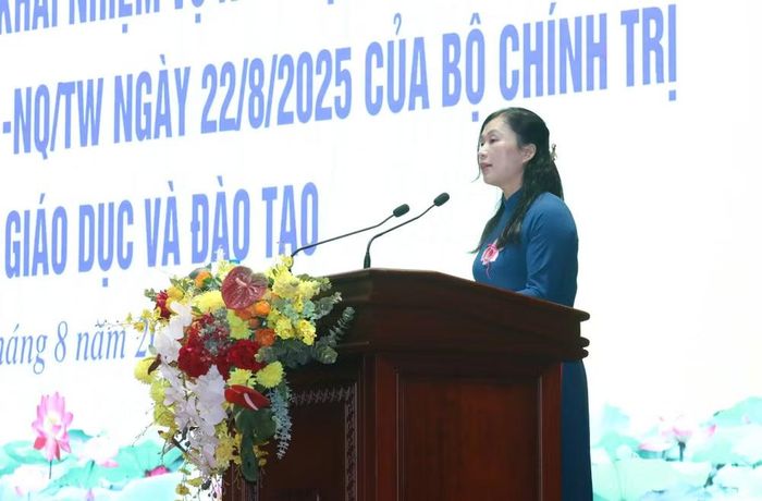 Đồng chí Trần Thanh Nhàn, Tỉnh ủy viên, Phó Chủ tịch Ủy ban nhân dân tỉnh Lạng Sơn phát biểu khai mạc hội nghị. (Ảnh: AT)