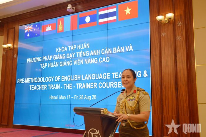 Đại tá Alana Burkitt, Tùy viên Quốc phòng Australia tại Việt Nam phát biểu. 