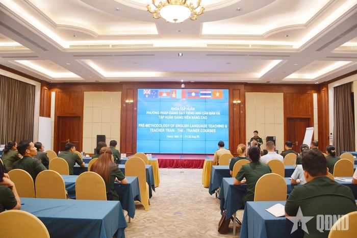 Quang cảnh khai mạc khóa tập huấn. 