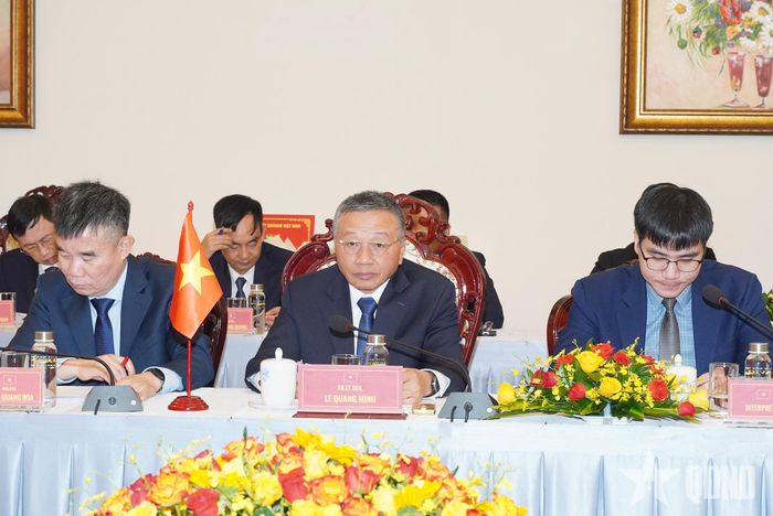 Thượng tướng Lê Quang Minh phát biểu tại kỳ họp.