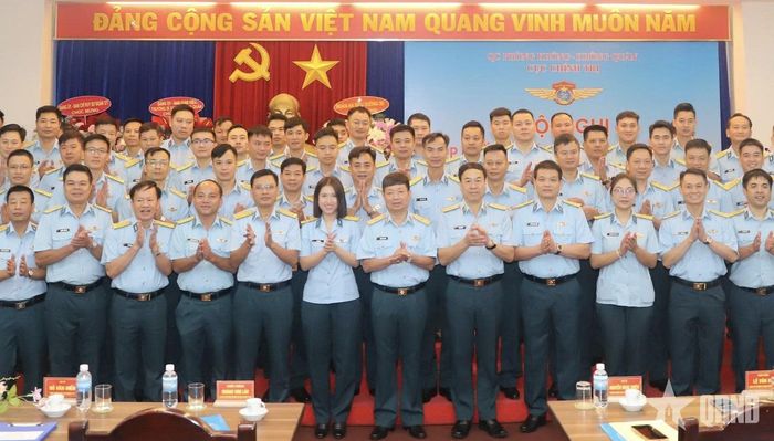 Các đại biểu tại hội nghị. 