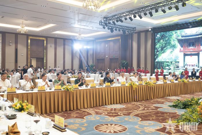Quang cảnh buổi gặp mặt.