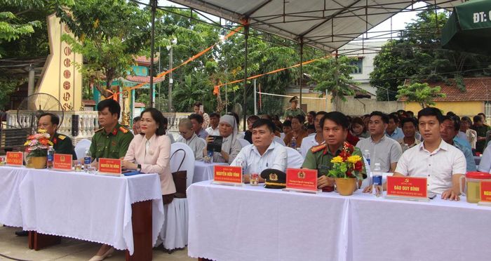 Các đại biểu dự ngày hội.
