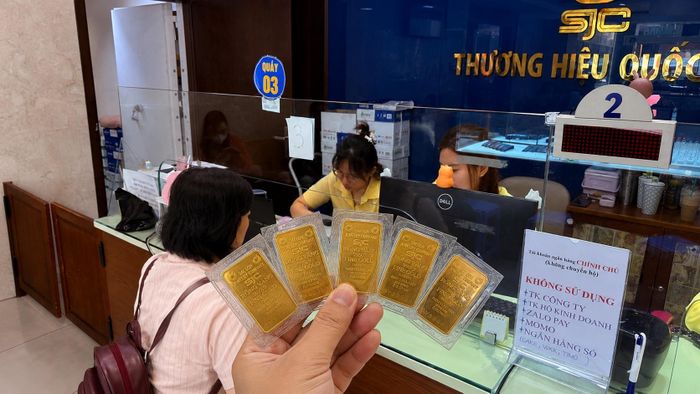 Giá vàng trong nước sáng nay tiếp tục tăng (Ảnh: NHUNG NGUYỄN)