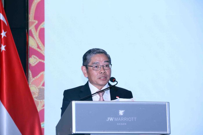 Tổng lãnh sự Singapore tại TPHCM Pang Te Cheng phát biểu tại buổi lễ. Ảnh: XUÂN KHU 
