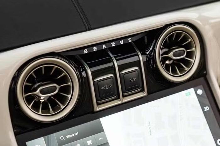 Nhờ động cơ trên, Bodo Cabriolet chỉ mất 3 giây để tăng tốc từ 0-100 km/h trong khi người lái có thể tận hưởng cảm giác gió luồn qua tóc. Sau 8,5 giây, Bodo Cabriolet có thể đạt tốc độ 200 km/h và chạm mốc 300 km/h trong 23,9 giây. Tốc độ tối đa bị giới hạn điện tử ở mức 360 km/h, tương đương phiên bản mui cứng.
