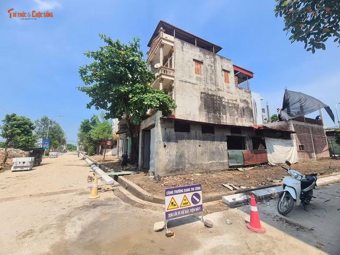 Người dân địa phương đều mong chờ dự án được triển khai nhanh chóng, sớm đưa sân thể thao đi vào hoạt động để nâng cao đời sống vật chất và tinh thần.