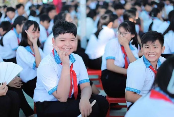 Học sinh Trường THCS Trung Hiếu (Vĩnh Long). Ảnh: NTCC