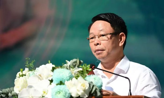Nhà báo Phùng Công Sưởng – Tổng Biên tập Báo Tiền Phong phát biểu tại chương trình.