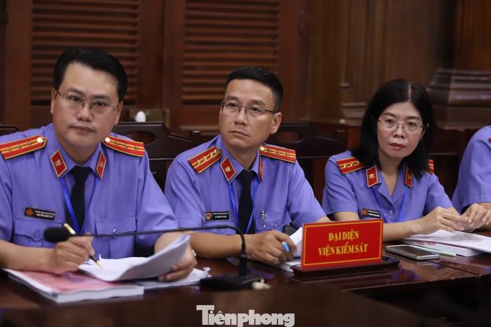 Sau hơn 3 năm điều tra, vụ án được mở rộng với 227 bị cáo, giữ nhiều vai trò khác nhau trong các đường dây và bị truy tố về nhiều tội danh liên quan đến ma túy. Ảnh: Nguyễn Tiến