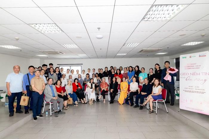 Đại diện Bộ Nội vụ cùng các đơn vị tham dự tọa đàm “Lắng nghe - Chia sẻ - Cùng hành động”
