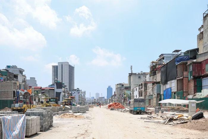 Theo UBND phường Ô Chợ Dừa, địa phương đang tập trung hoàn thành công tác giải phóng mặt bằng trước ngày 2/9, phấn đấu đưa toàn bộ dự án về đích trong năm 2027.