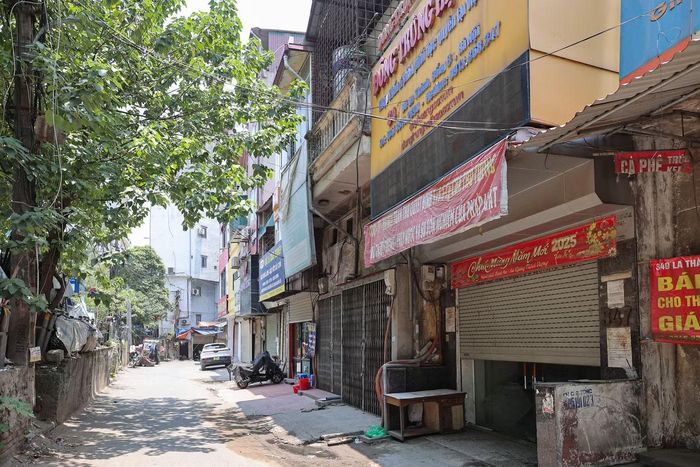Việc triển khai dự án nhằm hoàn thiện đồng bộ hạ tầng kỹ thuật, xóa bỏ tình trạng lãng phí đất xen kẹt giữa đường Vành đai 1 và đường La Thành. Đồng thời, công trình được kỳ vọng sẽ giải tỏa áp lực dừng đỗ xe sai quy định, lập lại trật tự đô thị và từng bước nâng cao chất lượng không gian sống cho người dân khu vực.