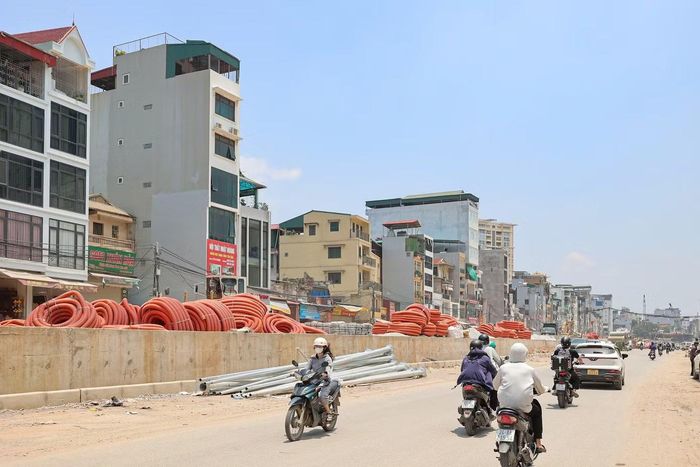 Cùng với đó, 81 hộ dân đã hoàn thành việc kê khai đất đai và tài sản gắn liền với đất, làm cơ sở để cơ quan chức năng lập phương án bồi thường, hỗ trợ tái định cư theo quy định.
