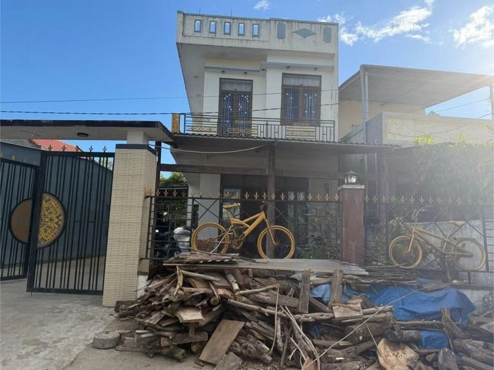 Ngôi nhà là tài sản thế chấp 1,7 tỷ đồng cũng là nơi ba bà cháu sinh sống.