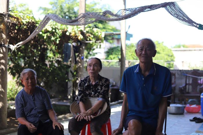 Dù may mắn nhưng bố anh Thanh cùng họ hàng vẫn chưa hết bàng hoàng sau sự việc.