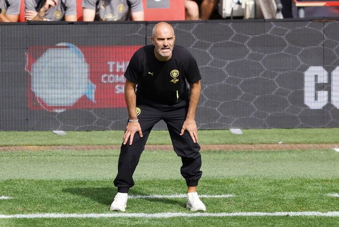 Enzo Maresca nhận thất bại nặng nề cùng Man City - Ảnh: SunSport