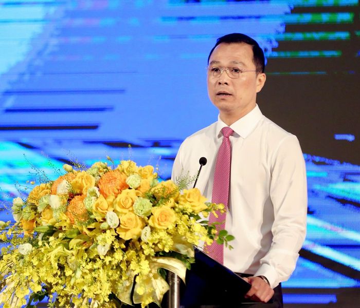 Chủ tịch UBND tỉnh Thanh Hóa Tô Anh Dũng sẽ trực tiếp đối thoại với doanh nghiệp, tập trung tháo gỡ các điểm nghẽn về đất đai, thủ tục, vốn, lao động và năng lượng.