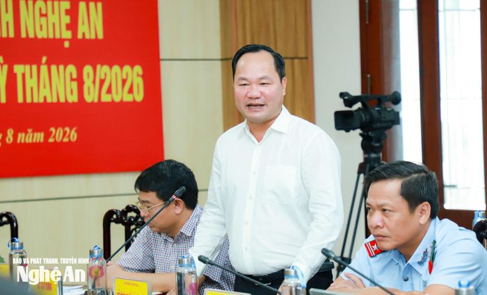 Đồng chí Hoàng Quốc Việt - Ủy viên Ban Thường vụ Tỉnh ủy, Giám đốc Sở Nông nghiệp và Môi trường phát biểu tại cuộc làm việc. Ảnh: Thành Duy