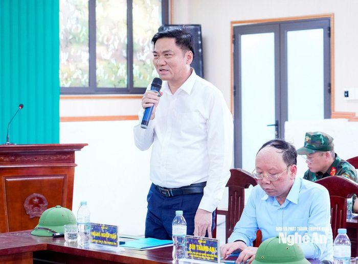 Đồng chí Hoàng Nghĩa Hiếu - Phó Bí thư Thường trực Tỉnh ủy, Chủ tịch HĐND tỉnh phát biểu. Ảnh: Phạm Bằng