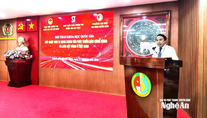 Đồng chí Dương Đình Chỉnh phát biểu tại hội thảo.