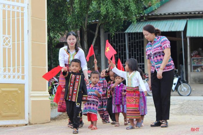 Chính sách mới về tiền lương và phụ cấp ưu đãi nghề tiếp thêm động lực cho đội ngũ cán bộ, giáo viên và nhân viên ngành GD&ĐT.