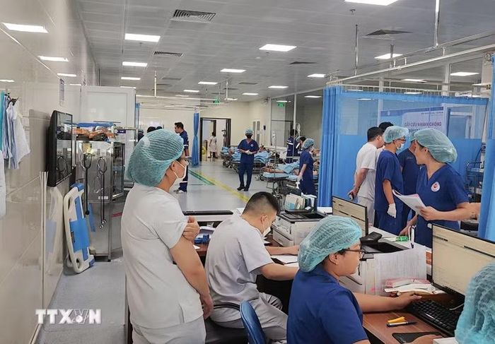 Phần lớn bệnh nhân đang được cấp cứu tại Bệnh viện ngoại khoa 115 Nghệ An. (Ảnh: Văn Tý/TTXVN)