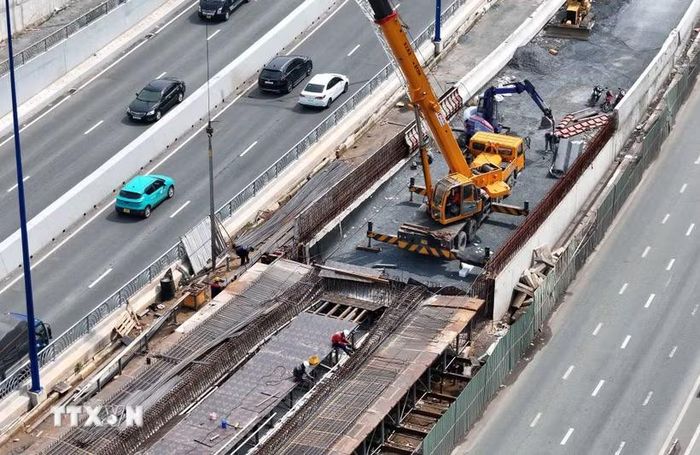 Công trường dự án nút giao thông An Phú ở cửa ngõ phía Đông Thành phố Hồ Chí Minh. (Ảnh: Tiến Lực/TTXVN)