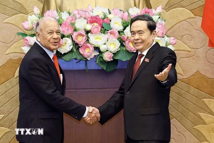 Chủ tịch Quốc hội Trần Thanh Mẫn tiếp Thượng nghị sỹ Alberto Anaya Gutiérrez, Tổng Bí thư Đảng Lao động Mexico. (Ảnh: Doãn Tấn/TTXVN)