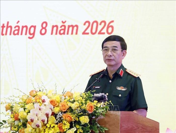 Đại tướng Phan Văn Giang, Uỷ viên Bộ Chính trị, Phó Bí thư Quân uỷ Trung ương, Phó Thủ tướng Chính phủ, Bộ trưởng Bộ Quốc phòng phát biểu. Ảnh: Thống Nhất/TTXVN